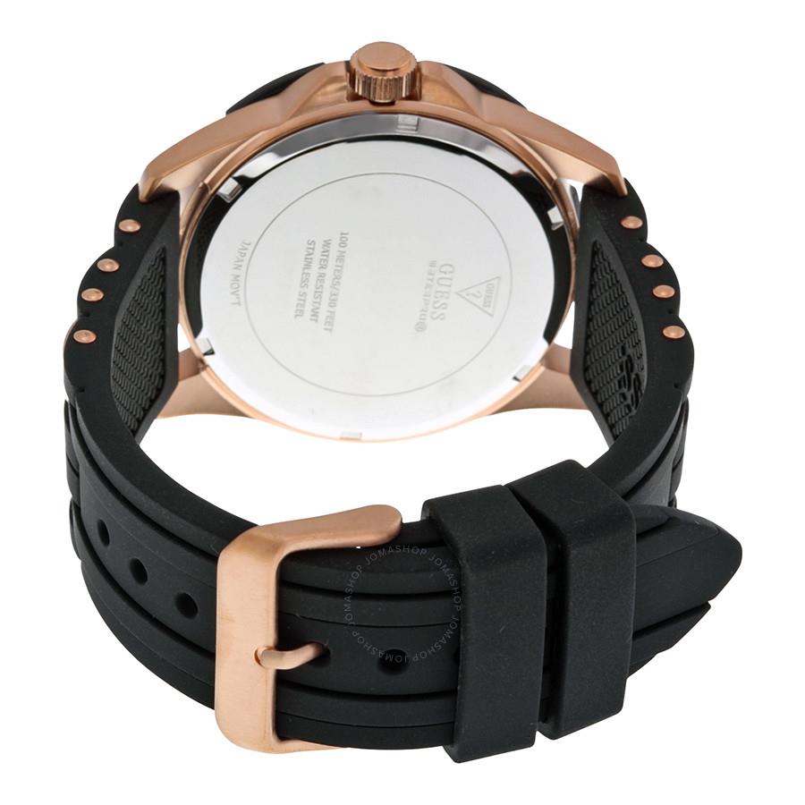 Guess W0366G3 Analog Stainless Steel Men's Watch