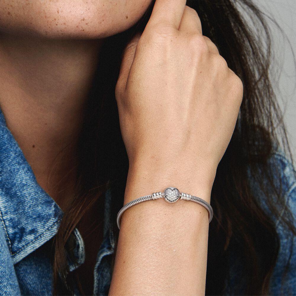 Pandora Moments Sparkling Heart Clasp Snake Chain Bracelet 17 cm