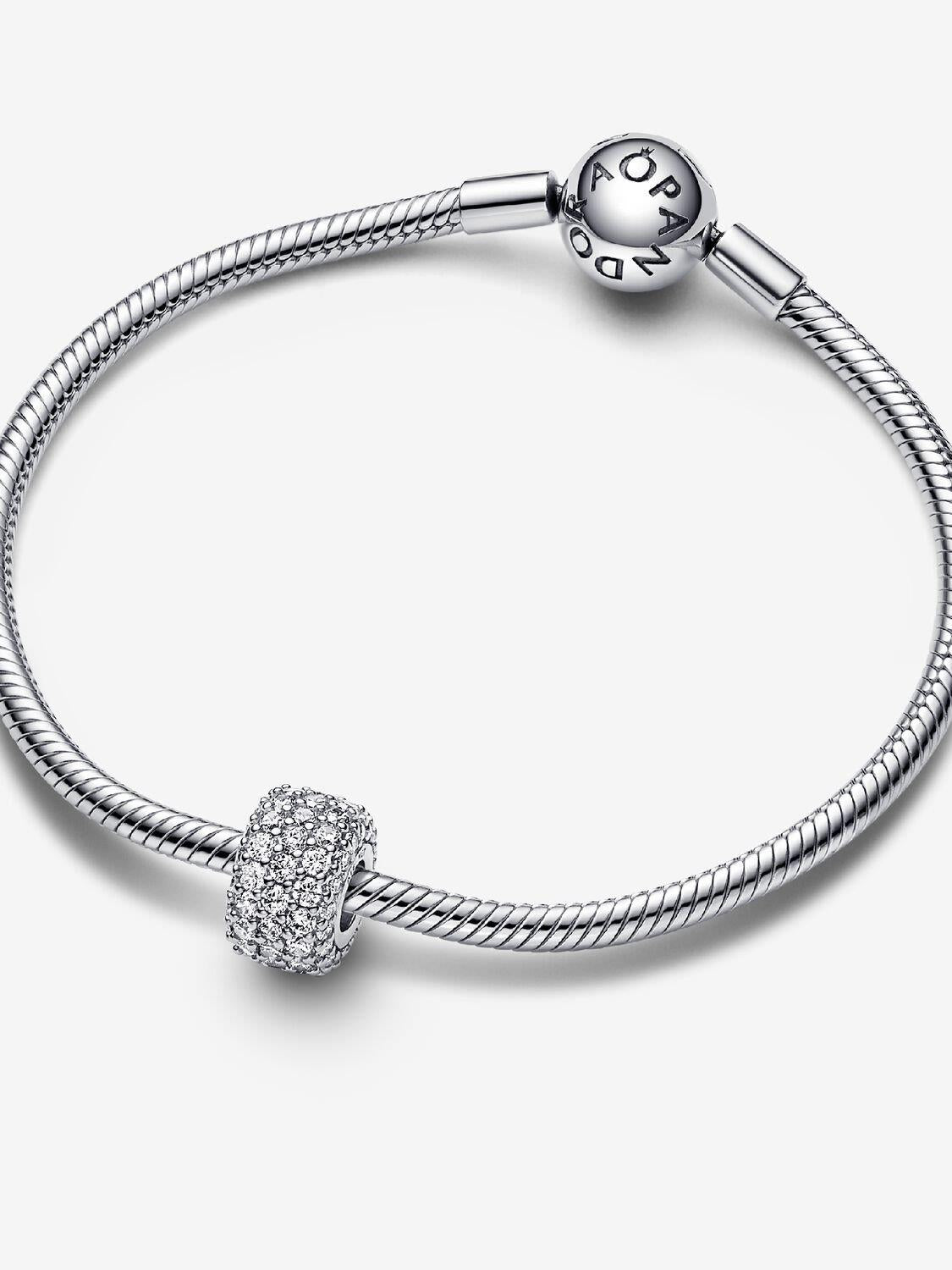 Funkelndes Dreireihiges Pavé-Charm Sterling-Silber